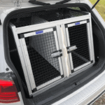 Skreddersydd hundebur til VW Golf Alltrack